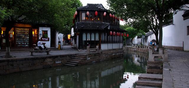 点星沉月